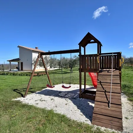 Danci Villa
